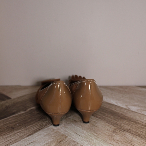 Anne Klein Brown Suede Kitten Heels - Picture 3 of 6